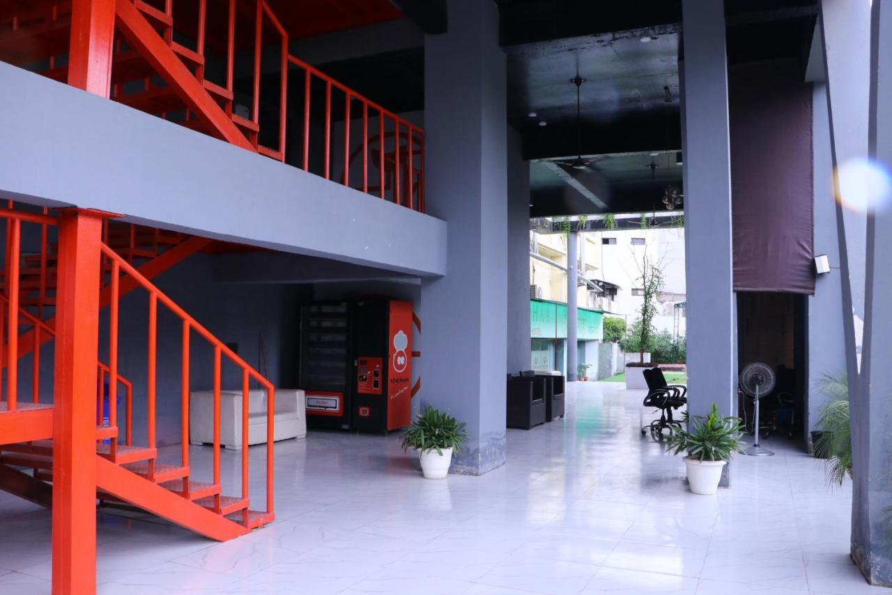 Virohaa Garden Hotel Ghaziabad Exterior photo